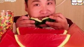 网红吃瓜表情图片可爱卡通,可爱至极！