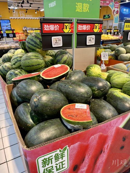 青岛探店网红吃瓜,瓜果飘香，美食地图大揭秘