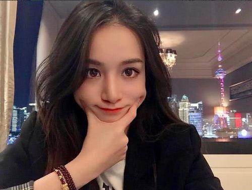 小三吃瓜女的网红,揭秘网络红人的另一面