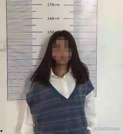 抖音网红女主播吃瓜,抖音女主播带你尝鲜网红吃瓜盛宴