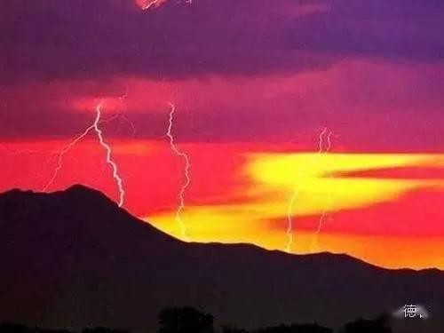 500w网红小雪吃瓜照片