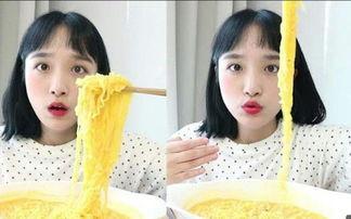 网红小雨吃大瓜视频播放